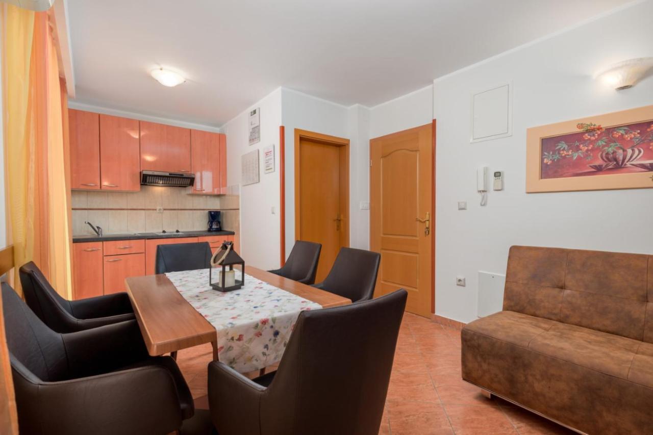 Apartment Drazenka Turato Baška Екстериор снимка